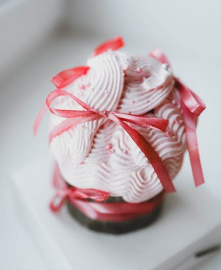 Что подарить девочке на 11