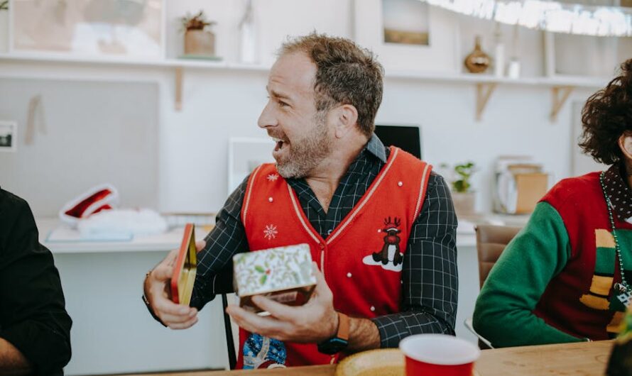 Купить подарок студенту