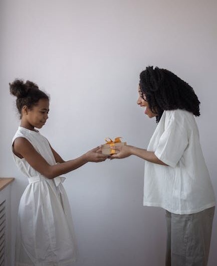 Какие подарки нравятся девушкам