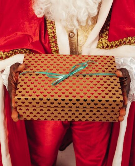 Что подарить свекрови