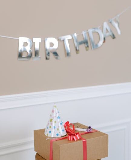 Что подарить мальчику на 15 лет