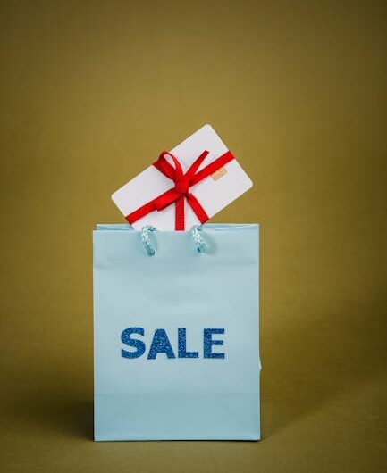 Что можно подарить девочке на год