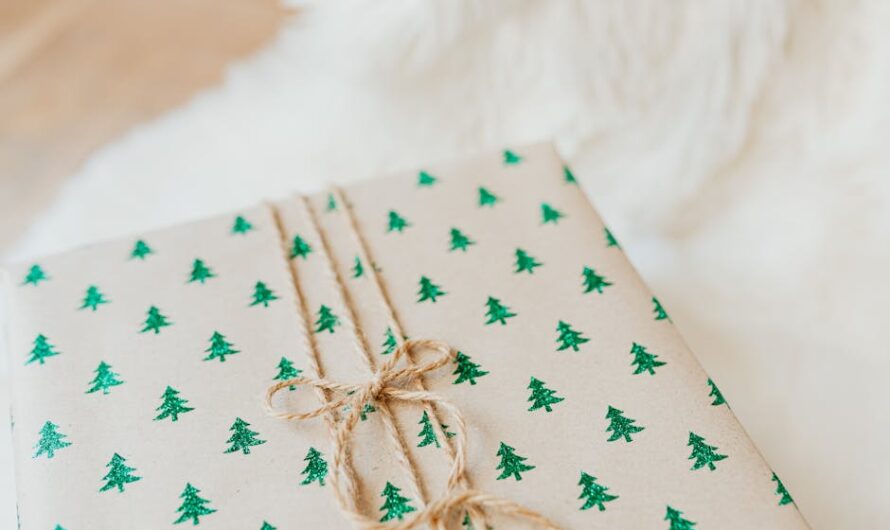 Что подарить на 65