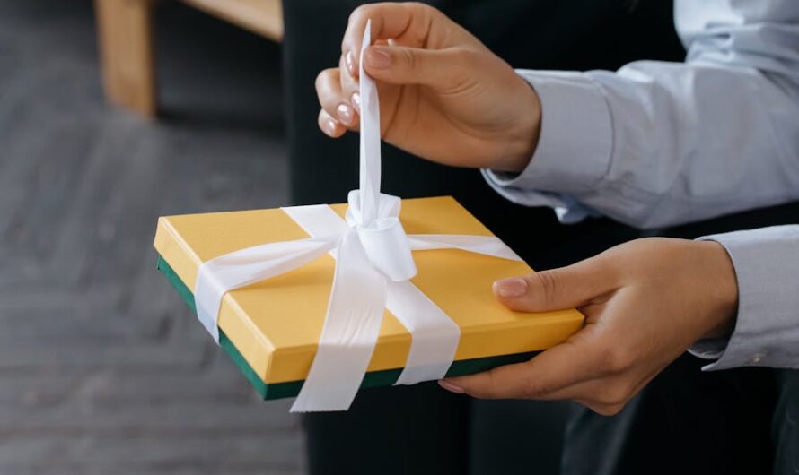 Подарок на золотую свадьбу купить