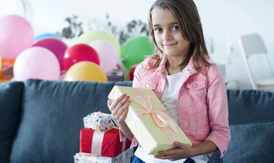 Что подарить мужчине на 65 лет