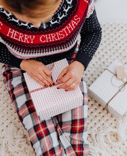 Что подарить новорожденному ребенку