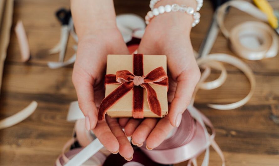 Что купить в подарок ребенку 6