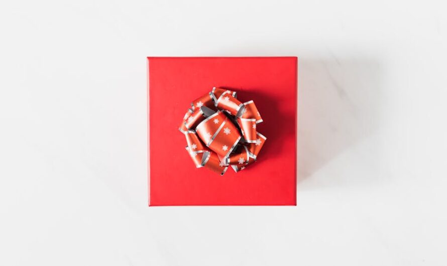 Какой подарок на рождение внучки