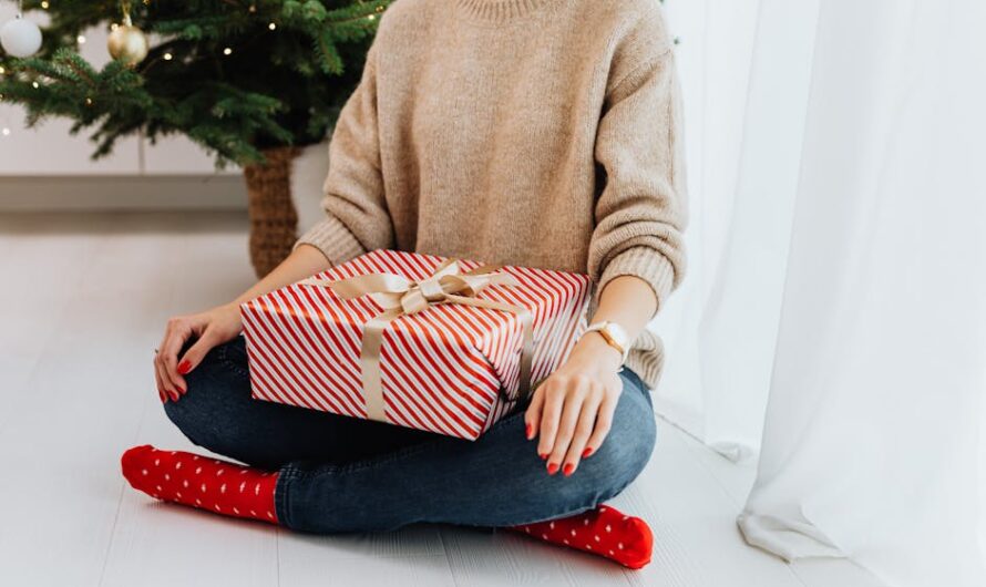 Что подарить крестнику