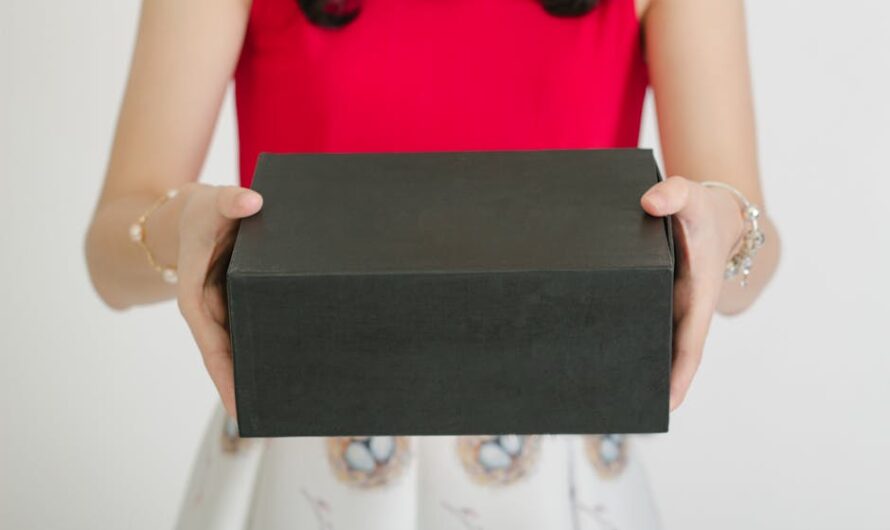 Что подарить начальнику на день