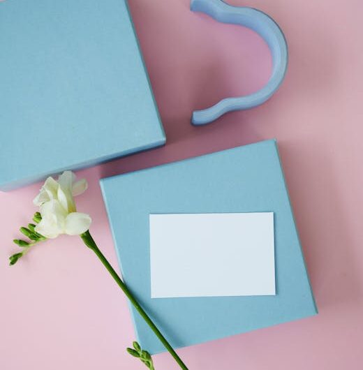 Что подарить маме на рождение сына