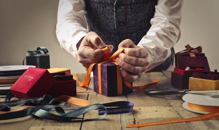 Что подарить другу оригинальное недорого