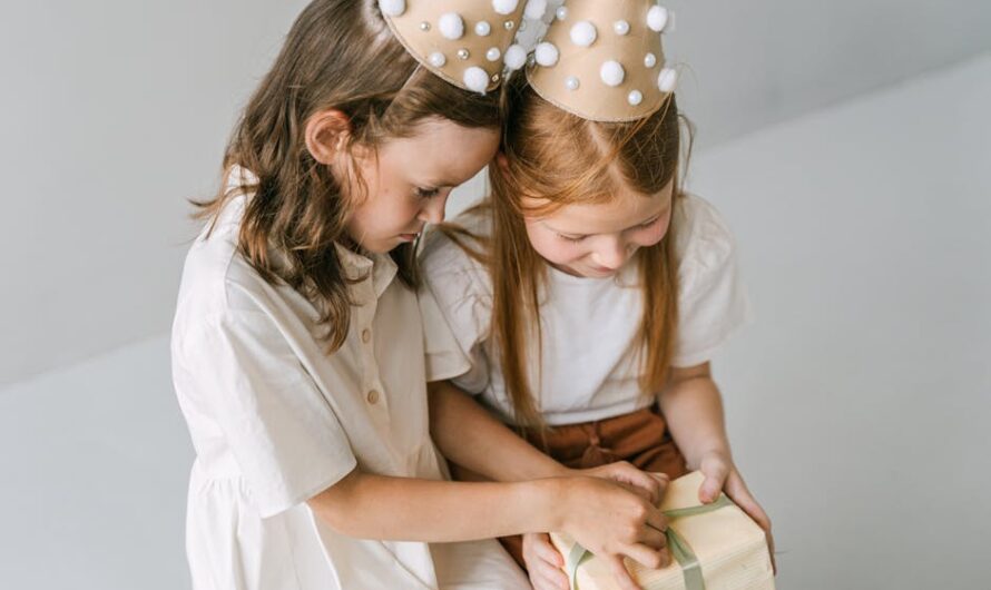 Что подарить на 32