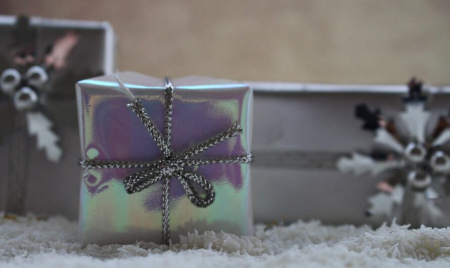 Что можно подарить подруге на др