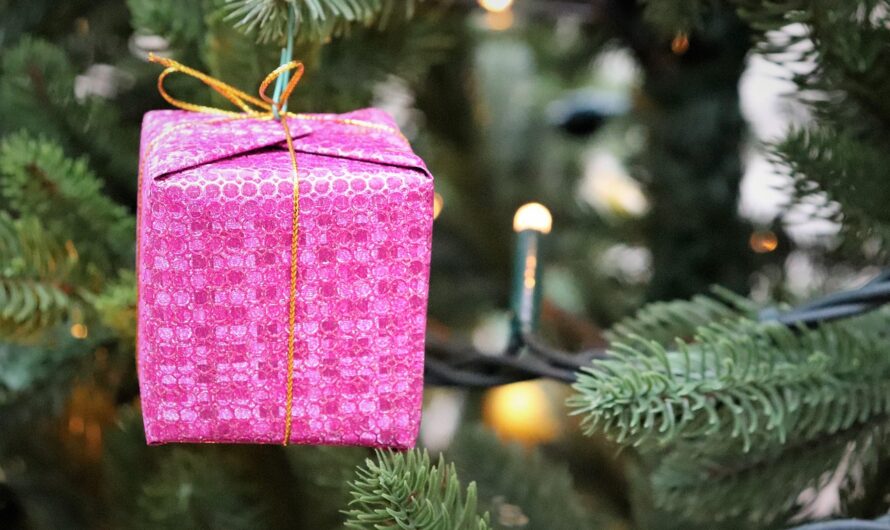 Что подарить жене на 50 лет